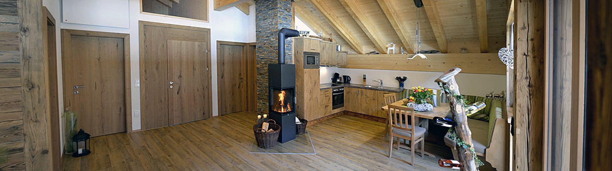 heinrich-chalet_adler-wozi-pano4a.jpg